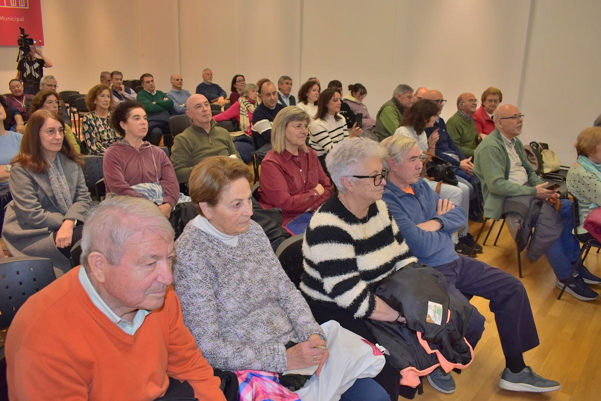 Centenario de Desafíos: La Influencia de la Inestabilidad Económica en la Sociedad y Cultura de Puertollano 4 Centenario de Desafíos: La Influencia de la Inestabilidad Económica en la Sociedad y Cultura de Puertollano 4