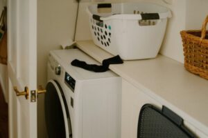 es ideal para secar la ropa en el interior de pisos pequeños