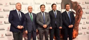 Valverde Destaca el Vino como Emblema de Identidad y Futuro en los Premios Solidarios 2025 de la DO Mancha