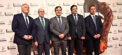 Valverde Destaca el Vino como Emblema de Identidad y Futuro en los Premios Solidarios 2025 de la DO Mancha