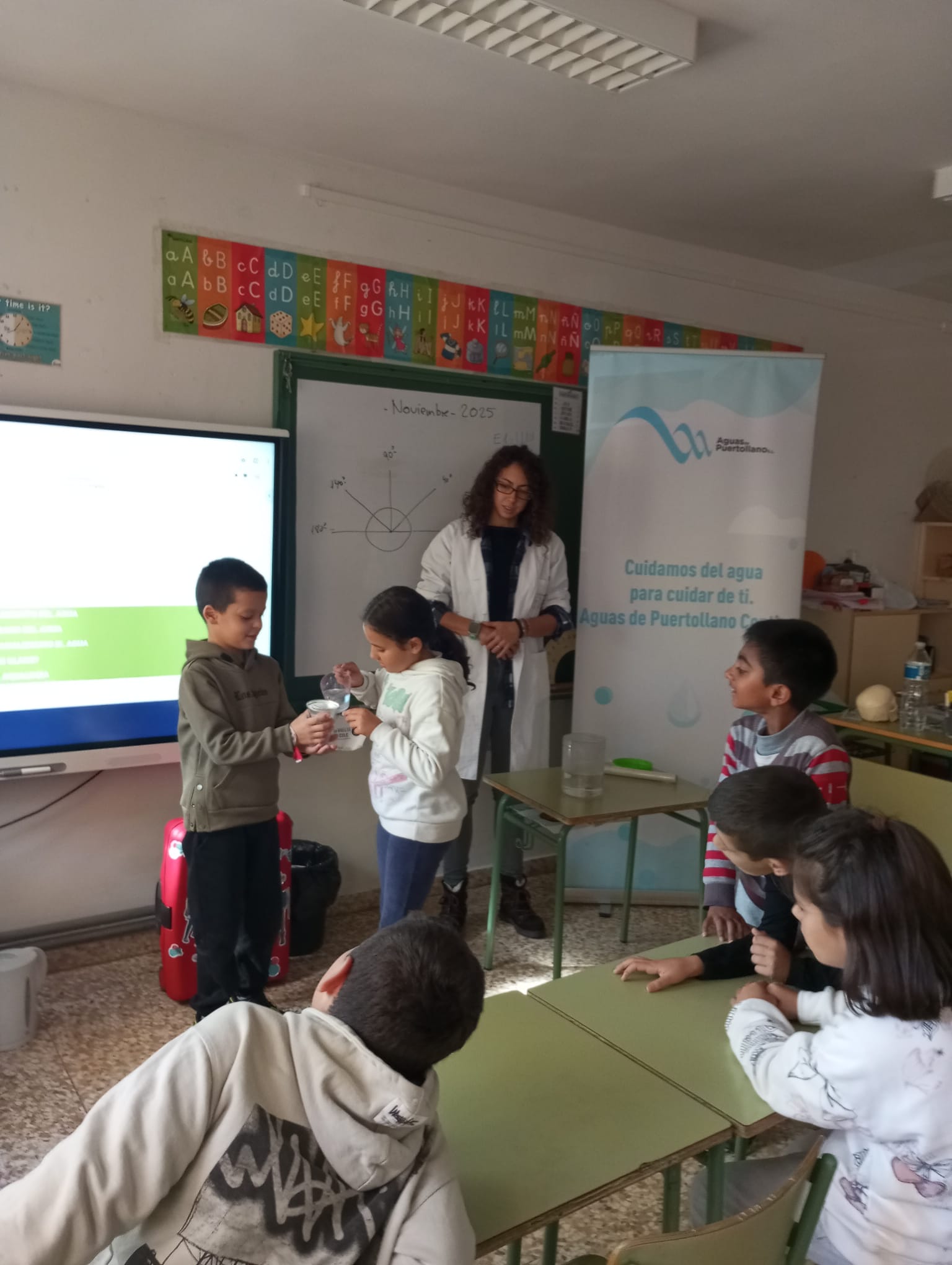 Aqualogía 2025: Más de 400 alumnos aprenden el uso responsable del agua con el Ayuntamiento y Aguas de Puertollano 2 Aqualogía 2025: Más de 400 alumnos aprenden el uso responsable del agua con el Ayuntamiento y Aguas de Puertollano 2