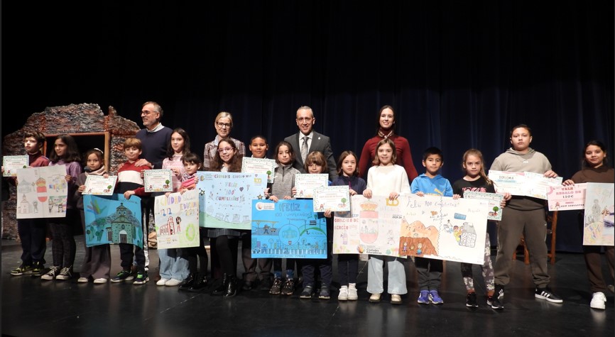 Estudiantes del Colegio Ángel Andrade se coronan campeones en el concurso de dibujo 'Ciudades Educadoras' 1 Estudiantes del Colegio Ángel Andrade se coronan campeones en el concurso de dibujo 'Ciudades Educadoras' 1
