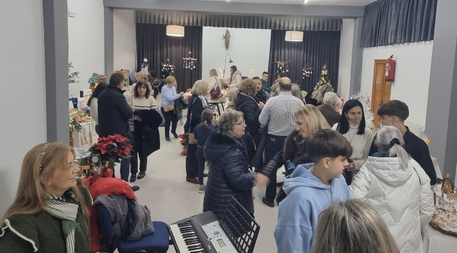 Mercadillo Navideño de Cáritas: Un Portal a la Solidaridad en Estas Fiestas 1