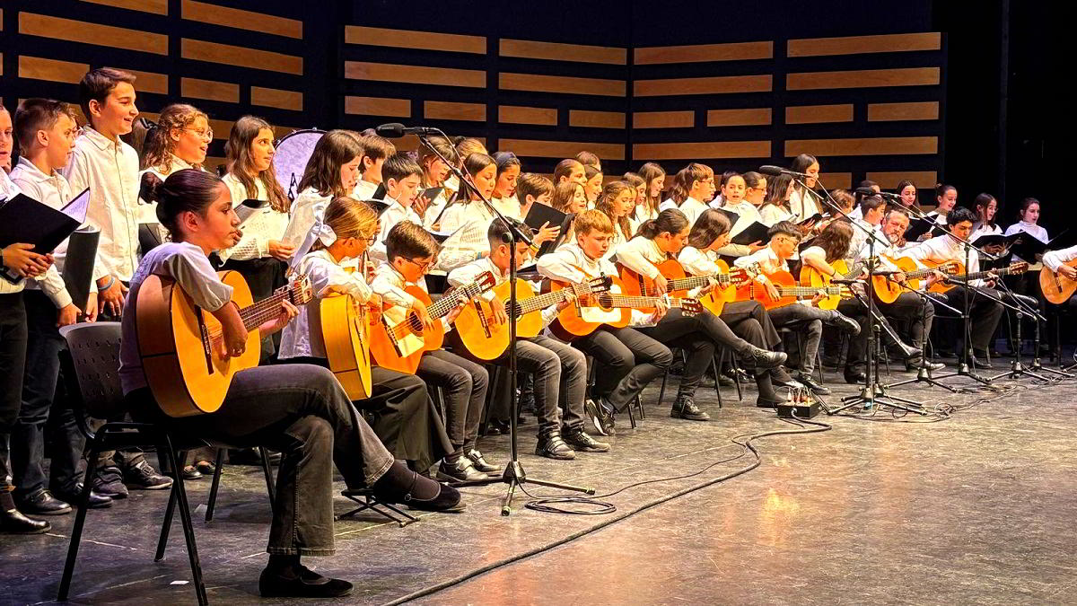 El Conservatorio Pablo Sorozábal Celebra la Navidad con un Emocionante Concierto en el Auditorio Municipal 2 El Conservatorio Pablo Sorozábal Celebra la Navidad con un Emocionante Concierto en el Auditorio Municipal 2