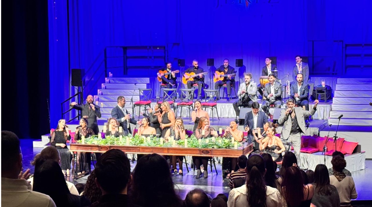 Éxito rotundo en Puertollano: el Auditorio se rinde ante la zambomba navideña de “Así canta Jerez por Navidad” 3