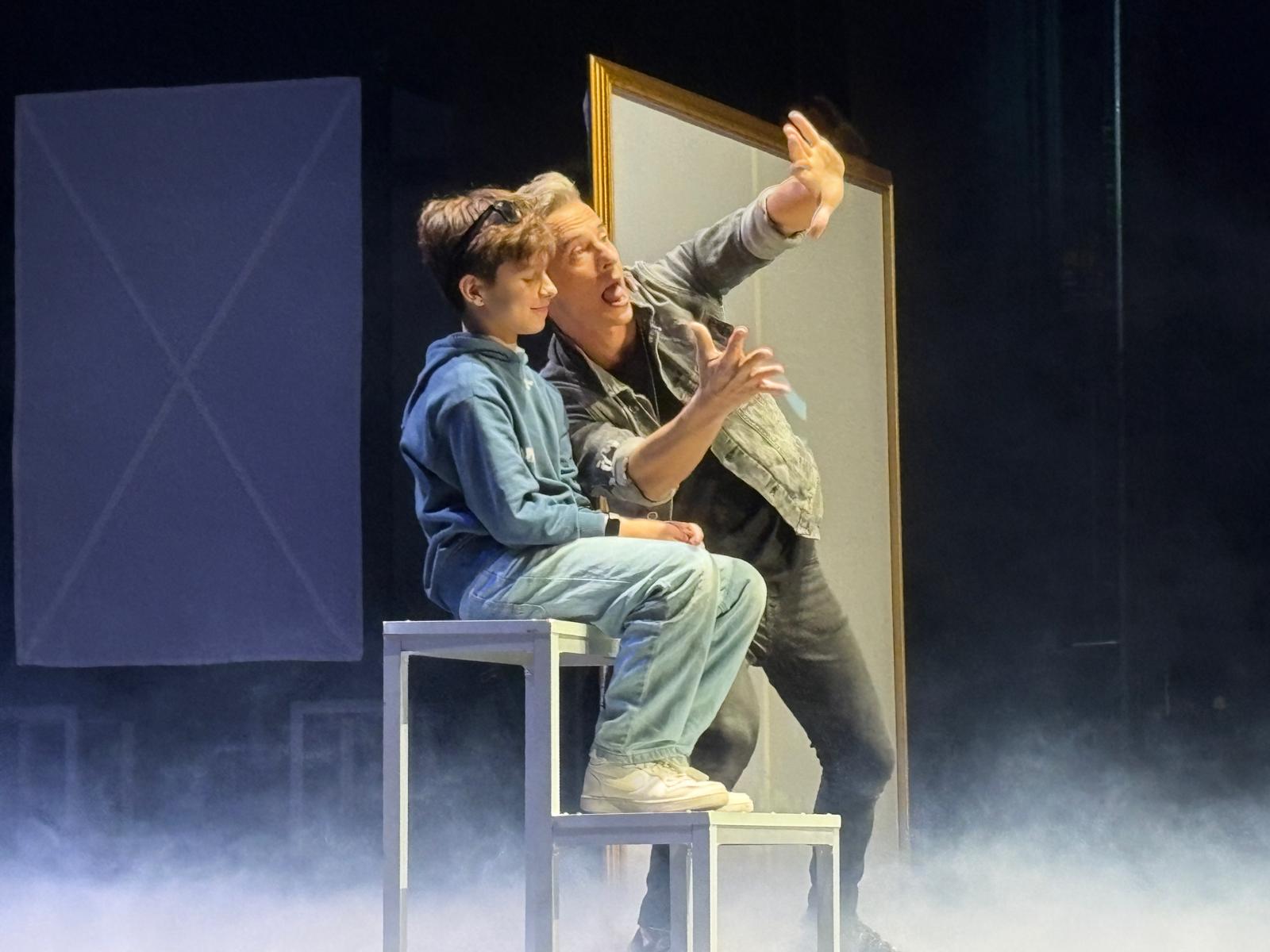 Espectáculo mágico hechiza a multitud y agota entradas en el Auditorio ante más de 1000 asistentes 3