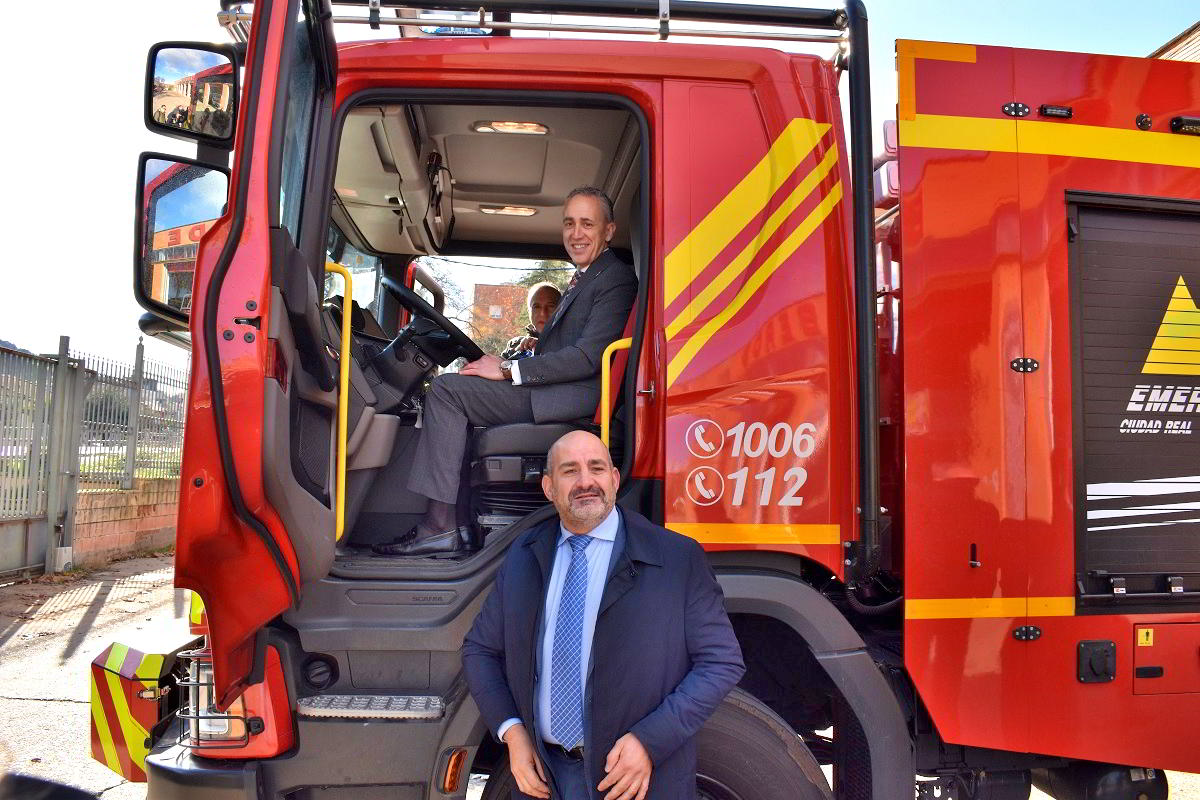 Inversión Millonaria del SCIS para Nuevo Vehículo de Rescate y Mejoras Energéticas en Parque de Bomberos 5