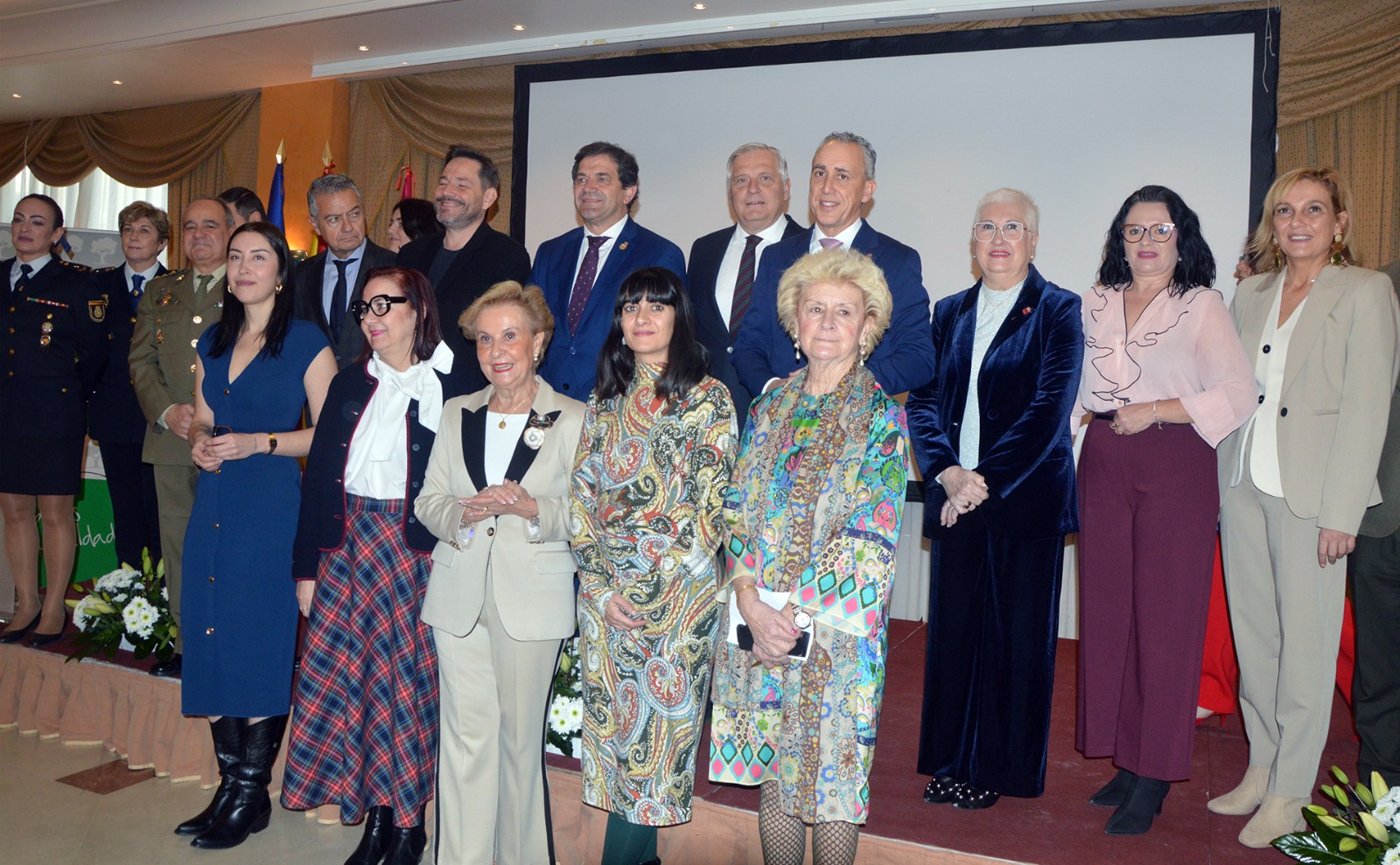 Homenaje a Miguela Aranzabe por su labor como defensora de las mujeres rurales en evento de AFAMMER presidido por el Alcalde de Puertollano con 200 integrantes de Castilla-La Mancha 1