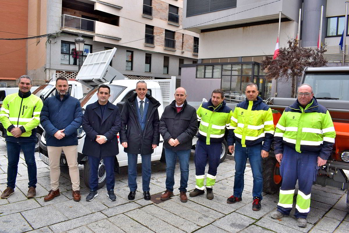 Modernización del Servicio Municipal de Obras: Incorporación de Tres Vehículos para Optimizar el Transporte de Personal y Materiales 1