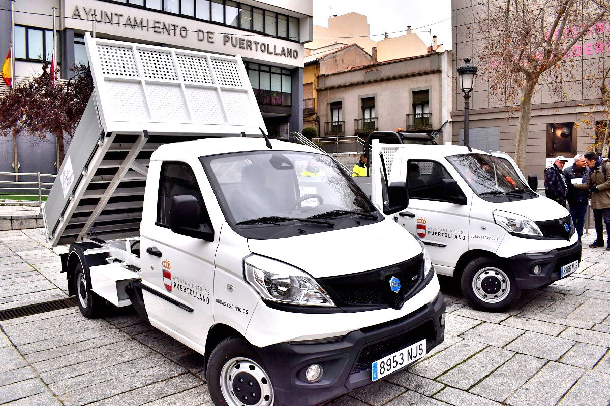 Modernización del Servicio Municipal de Obras: Incorporación de Tres Vehículos para Optimizar el Transporte de Personal y Materiales 3