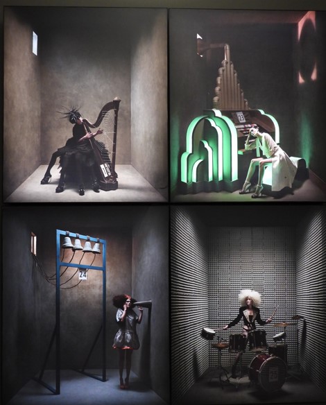 Eugenio Recuenco brilla en Puertollano: Más de 1200 aficionados acuden en un mes a su exposición fotográfica, convirtiendo la ciudad en epicentro artístico 1