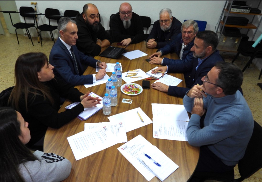 Compromiso del Alcalde de Puertollano: Evaluarán Proyecto de Renovación para la Sede de la Asociación de Vecinos El Carmen 1