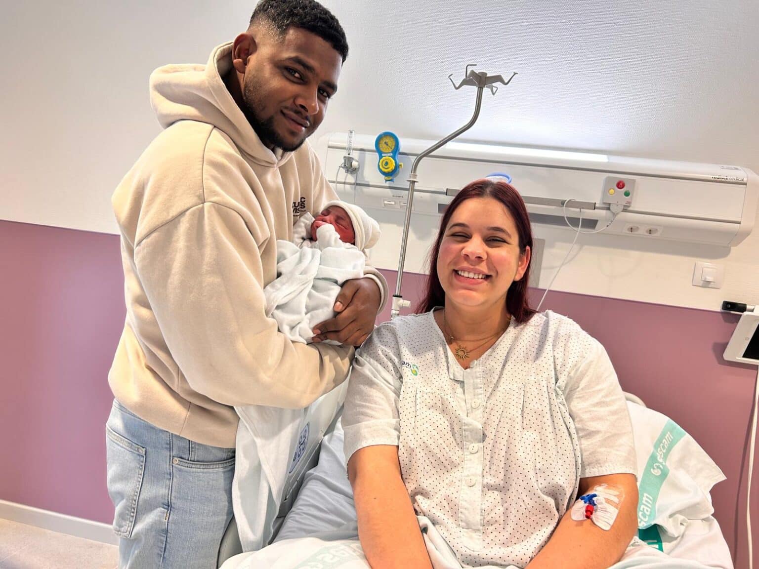 Castilla-La Mancha estrena 2026 con dos primeros bebés nacidos a la misma hora en Alcázar de San Juan y Ciudad Real 1