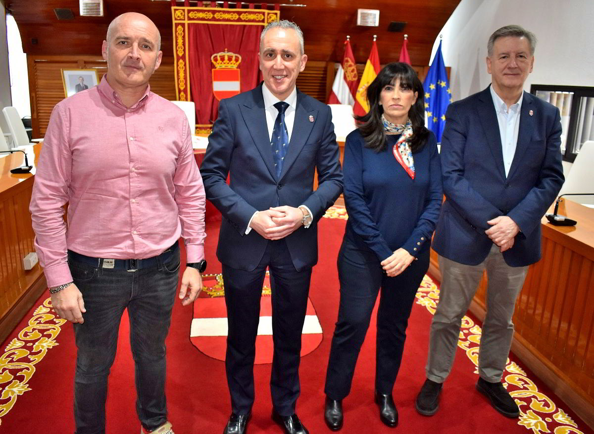 Incorporación de Quince Nuevos Funcionarios al Equipo Municipal 6 Incorporación de Quince Nuevos Funcionarios al Equipo Municipal 6