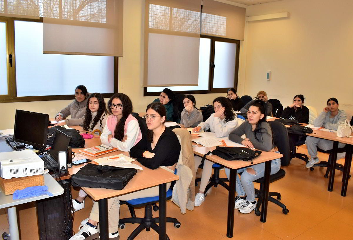 Inauguración del Curso de Limpieza de Superficies del Proyecto +Empleo Joven bajo el Patrocinio del Ayuntamiento 1