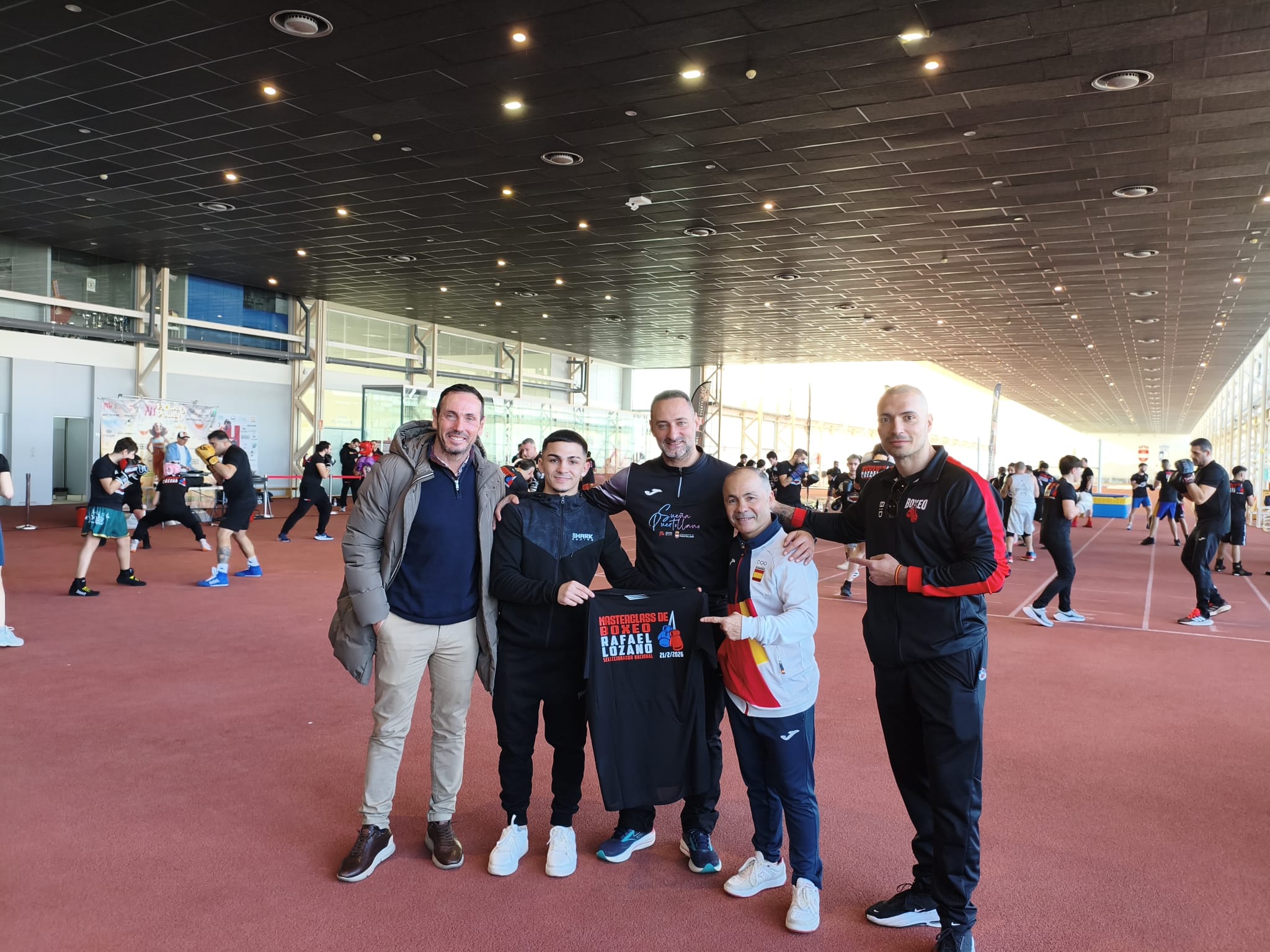 Éxito de participación en Puertollano: Más de 100 asistentes en la masterclass de boxeo con Rafael Lozano, medallista olímpico, y su hijo, subcampeón mundial 1