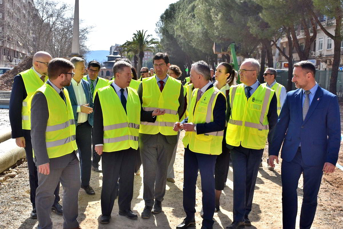 El Paseo del Bosque alcanza el punto medio de su renovación con miras a finalizar en septiembre 1