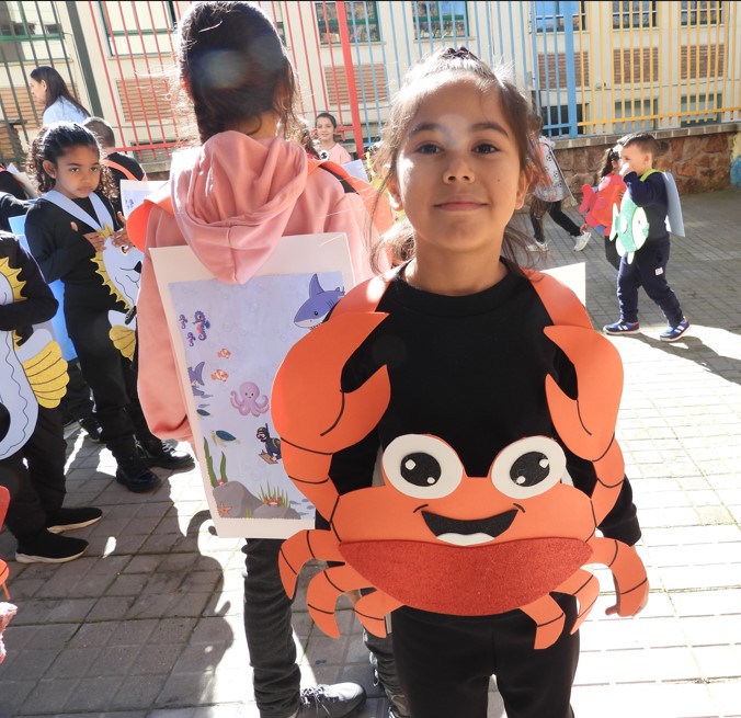 Celebración del Carnaval Marino en el Colegio Público Giner de los Ríos con la Activa Participación de Profesores y sus 118 Estudiantes 1 Celebración del Carnaval Marino en el Colegio Público Giner de los Ríos con la Activa Participación de Profesores y sus 118 Estudiantes 1