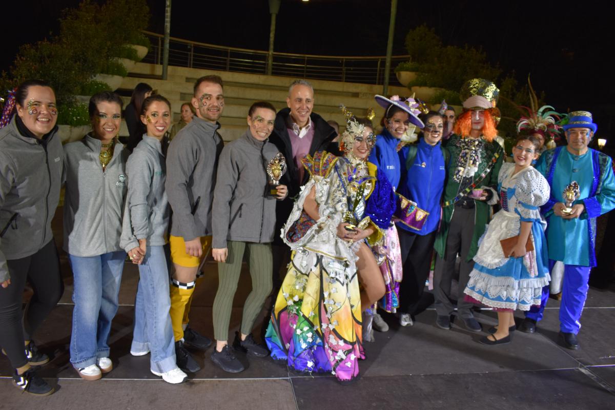 "Los Perchas", "Sueños del Arte" y "Meraki Soul" Triunfan en el Concurso Nacional de Carrozas y Comparsas de Carnaval con Premios Especiales 1