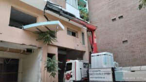 Top Courier refuerza su servicio de camión grúa en Madrid como solución segura para operaciones logísticas especializadas