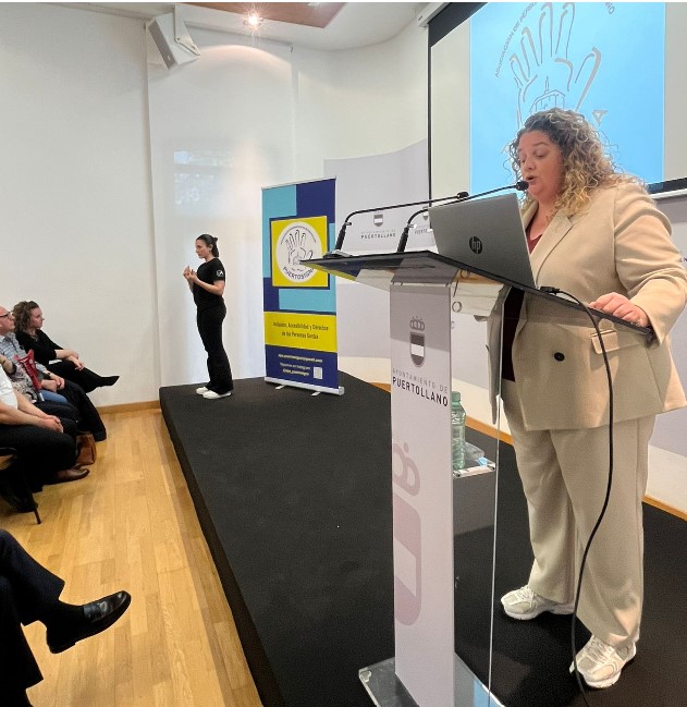 Ayuntamiento apoya la fundación de Puertosigna, la nueva asociación para individuos con sordera 3