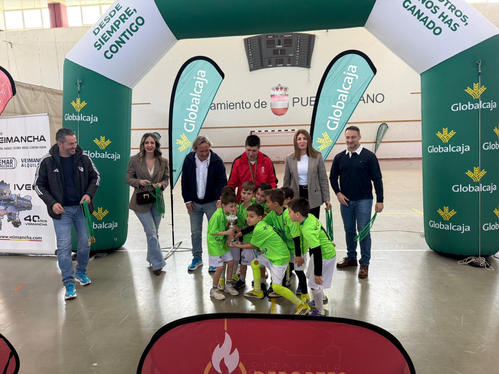 El Equipo Benjamín de Puertollano triunfa y se lleva el Título en la Final de la Liga Globalcaja de Fútbol Sala 1 El Equipo Benjamín de Puertollano triunfa y se lleva el Título en la Final de la Liga Globalcaja de Fútbol Sala 1