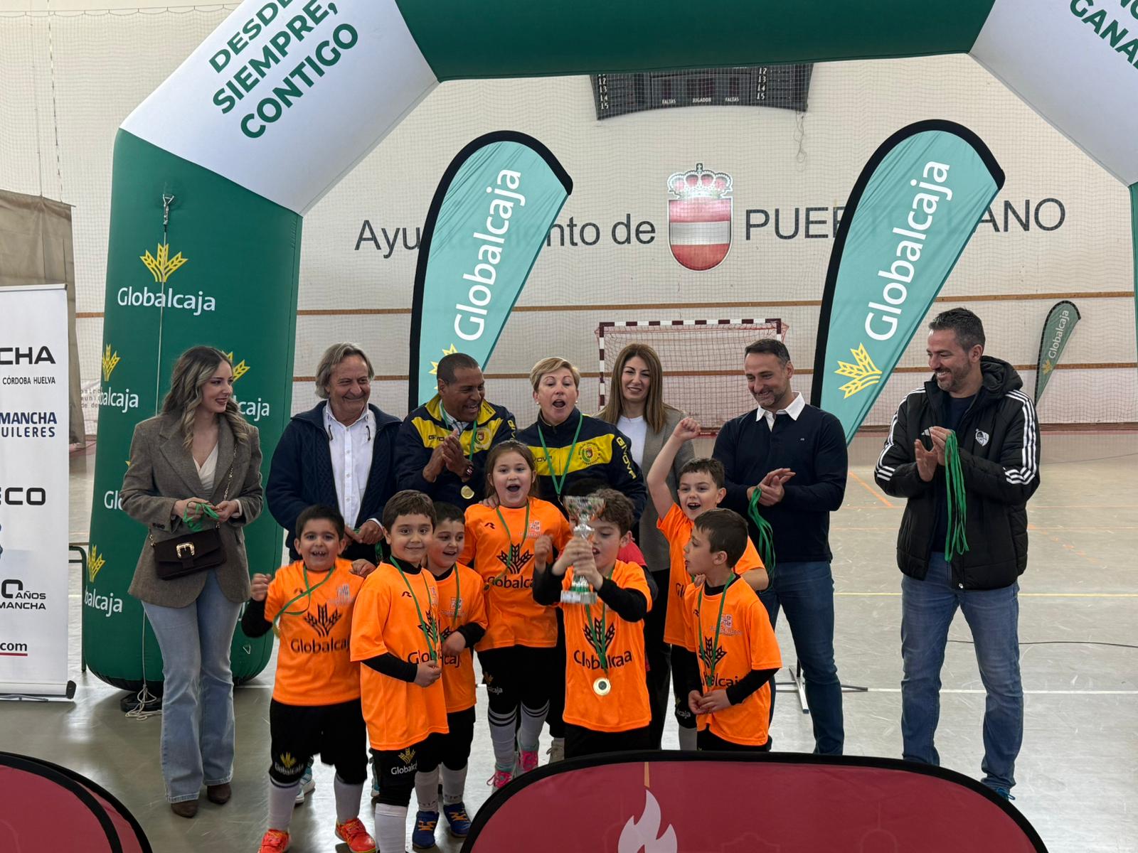 El Equipo Benjamín de Puertollano triunfa y se lleva el Título en la Final de la Liga Globalcaja de Fútbol Sala 3 El Equipo Benjamín de Puertollano triunfa y se lleva el Título en la Final de la Liga Globalcaja de Fútbol Sala 3
