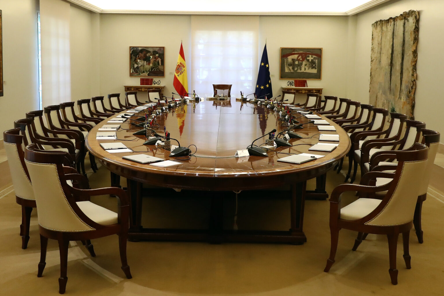 Pedro Sánchez Encabeza la Sesión del 03 de Marzo de 2026 del Consejo de Ministros en La Moncloa 2