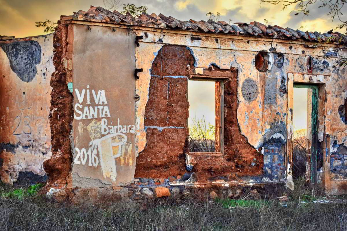 Puertollano a Través del Lente: Pilar García Manzanares Captura la Huella del Carbonífero 10