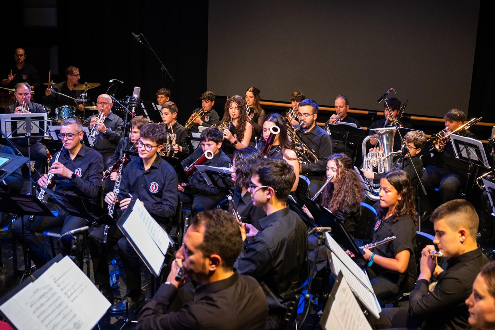 Deslumbrante Inauguración: La Noche Más Gatsby da Inicio a 'La Mañana Más Corta' 1