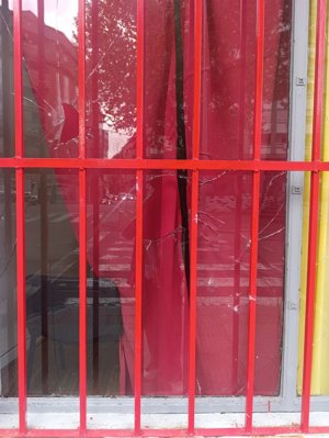 Atentan contra la sede del PCE e IU en Talavera de la Reina a escasos días de su inauguración oficial