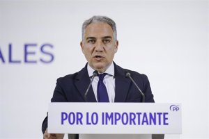 Bendodo muestra sorpresa por la "tardanza" de Vox en posicionarse sobre la gobernabilidad en CyL, Aragón y Extremadura