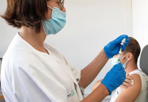 Castilla-La Mancha adquiere 15.000 dosis para inmunizar a bebés frente al virus respiratorio sincitial