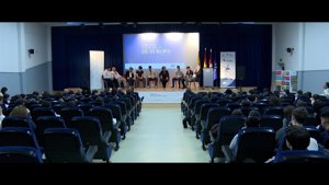 Cuatro alumnos de un instituto de Tomelloso participan en Granada en la final de las IV Olimpiadas sobre la UE