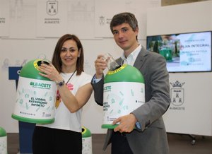 El Plan Integral 'Albacete Recicla Vidrio' permitirá incrementar en un 2,5% la recogida selectiva de envases de vidrio