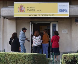 El paro sube en 9.400 personas en el primer trimestre en Castilla-La Mancha, un 7,26% más