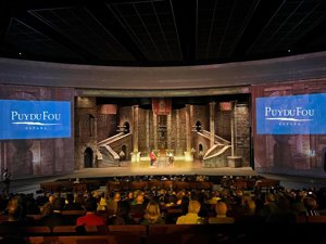 Espectáculo, emoción y viaje al pasado, claves del "éxito" que lleva a Puy du Fou a ganar el sobresaliente de su público