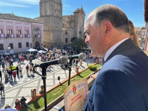 Gregorio anima a talaveranos a mantener sus lazos de hermanamiento con un "compromiso real" con la fiesta de las Mondas