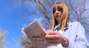 'Y de repente abril', primer poemario de la albaceteña Caridad Gómez, habla de curación de "cualquier herida emocional"