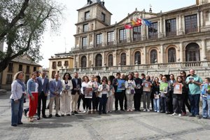 Lecturas, inclusión y bibliobuses reivindican en C-LM el libro y honran la memoria de Cervantes