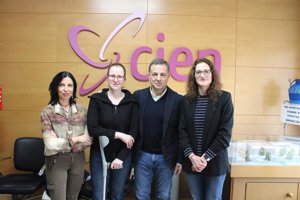 Serrano agradece a la Asociación de Esclerosis Múltiple su labor de apoyo a los afectados de enfermedades neurológicas