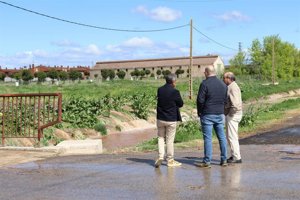 Trabajan para resolver una avería que afecta al suministro de agua en todos los municipios aguas abajo de Yunquera