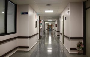 Una nonagenaria resulta herida tras la deflagración de una bombona de una estufa en una vivienda de Herencia