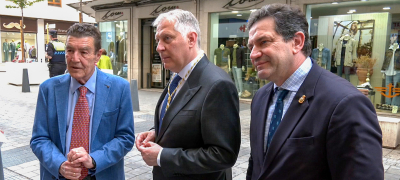 Valverde Destaca a Emilio Calatayud, Hijo Predilecto de Ciudad Real, como Ícono de la Justicia Educativa y Orgullo Provincial