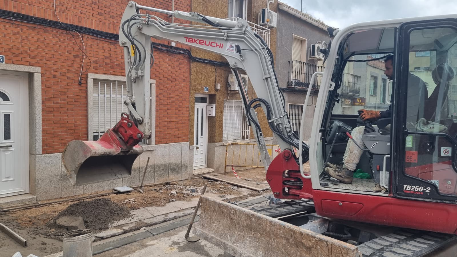 Las Obras de la Calle Calveros Entrando en su Etapa Final 3
