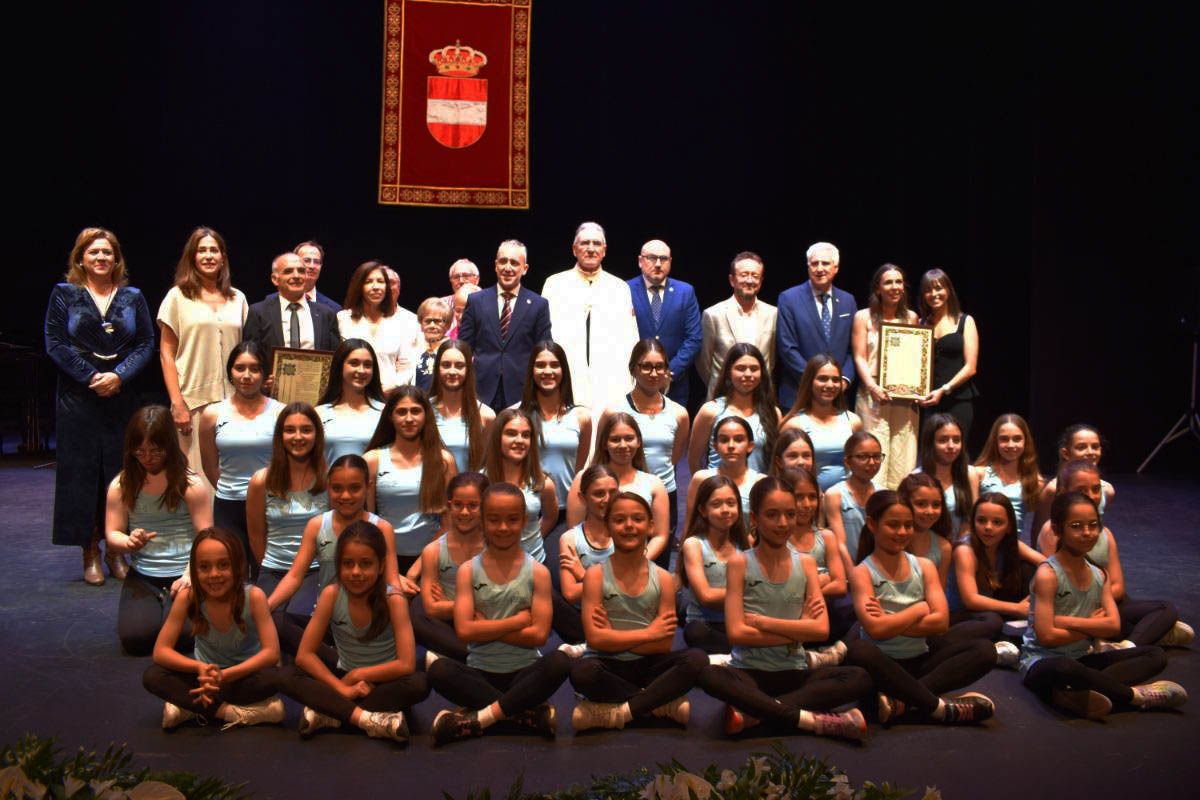 Puertollano reconoce a su Caballero y Dama del Santo Voto: un símbolo de entrega y valores que nos representan como ciudad 1