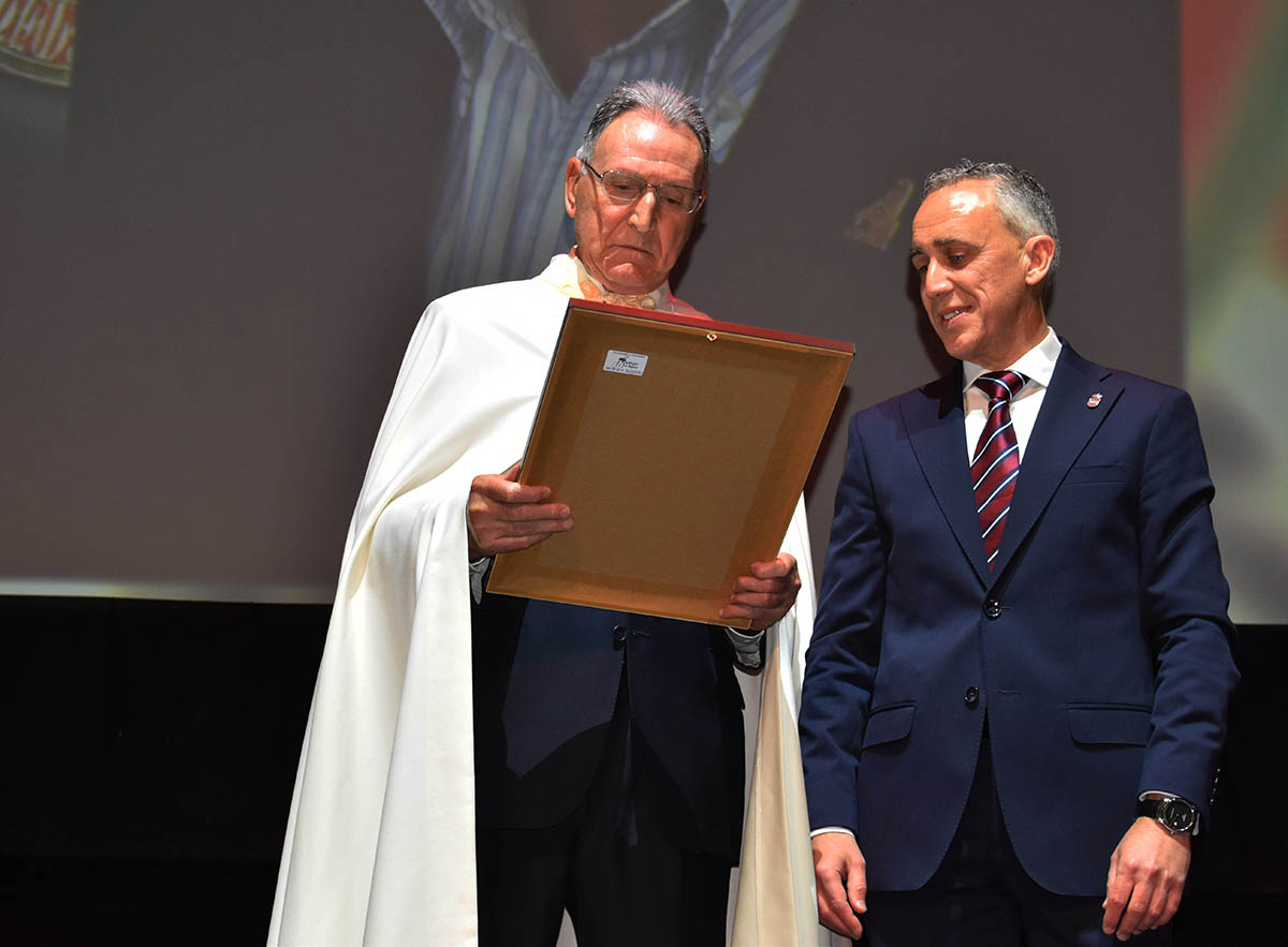 Puertollano reconoce a su Caballero y Dama del Santo Voto: un símbolo de entrega y valores que nos representan como ciudad 4