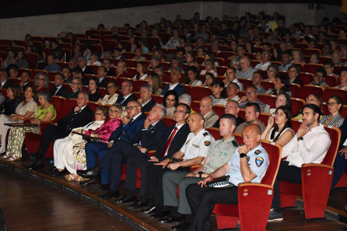 Puertollano reconoce a su Caballero y Dama del Santo Voto: un símbolo de entrega y valores que nos representan como ciudad 8