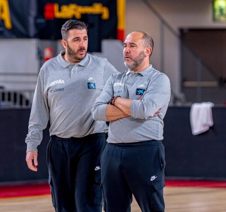 Chus Mateo y Paco Redondo, entrenadores de la Selección Española de baloncesto