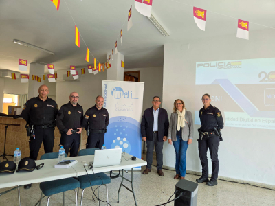 Carlos Martín de la Leona Defiende la Inclusión Digital Universal en Villanueva de San Carlos